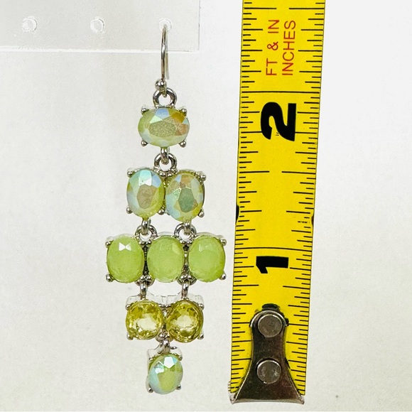VINTAGE INSPIRED Lime green Silver Tone Sparkly Lightweight Chandelier Earrings - Picture 6 of 6